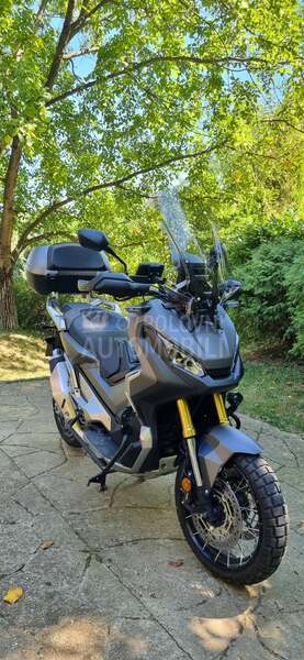 Honda XADV