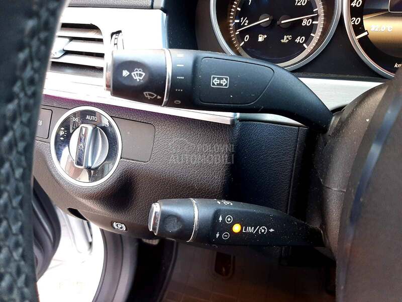 Mercedes Benz E 200 Elegance