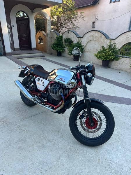 Moto Guzzi V7 Caffe Racer