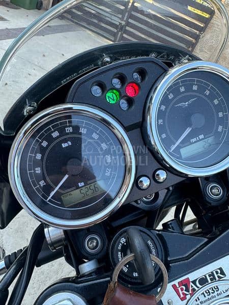 Moto Guzzi V7 Caffe Racer