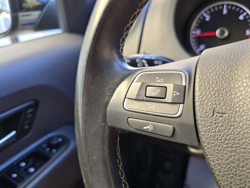 Volkswagen Amarok 2.0TDI DSG HIGHLINE