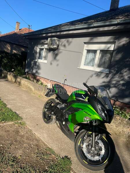 Kawasaki ER6F