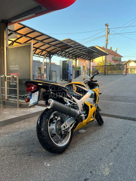 Suzuki GSXR 750