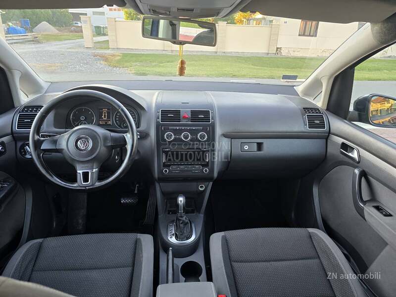 Volkswagen Touran 