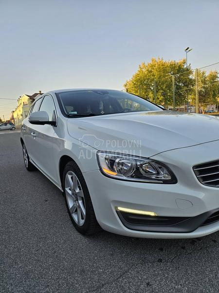 Volvo V60 D3