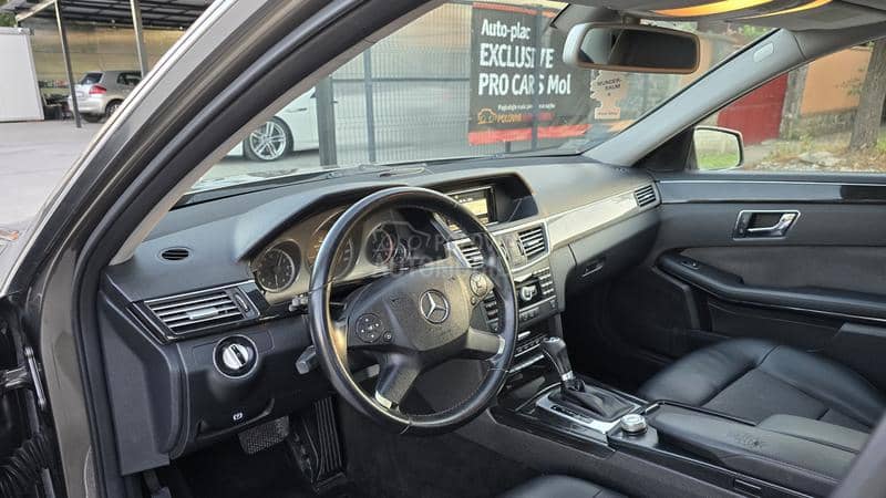 Mercedes Benz E 250 CDI AVANGARD