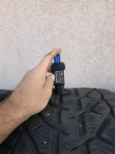 Taurus 275/40 R20 Zimska