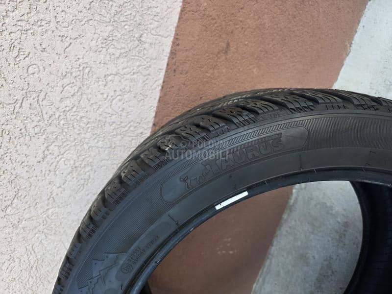 Taurus 275/40 R20 Zimska