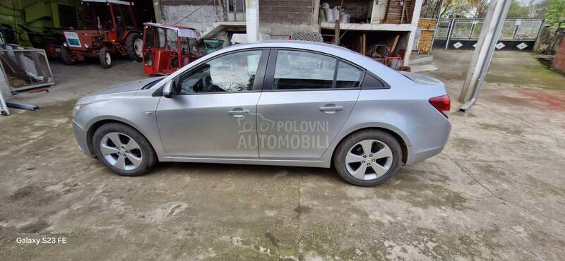 Chevrolet Cruze LS