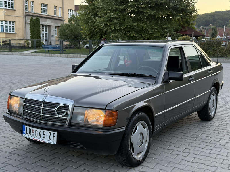 Mercedes Benz 190 