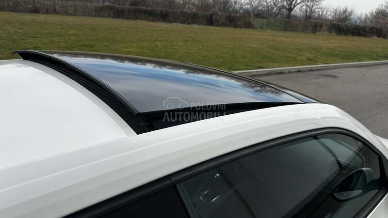 Volkswagen Scirocco DSG/PANO