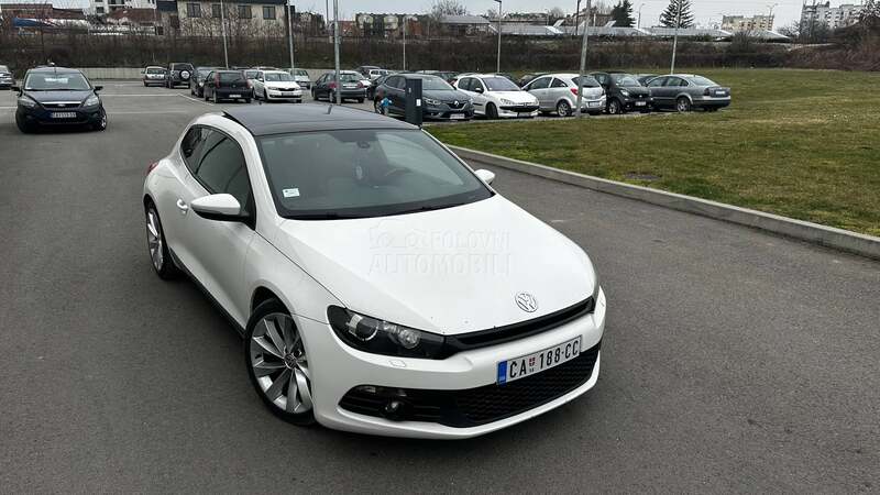Volkswagen Scirocco DSG/PANO