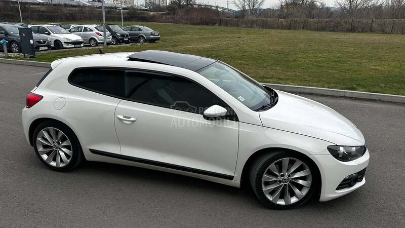 Volkswagen Scirocco DSG/PANO