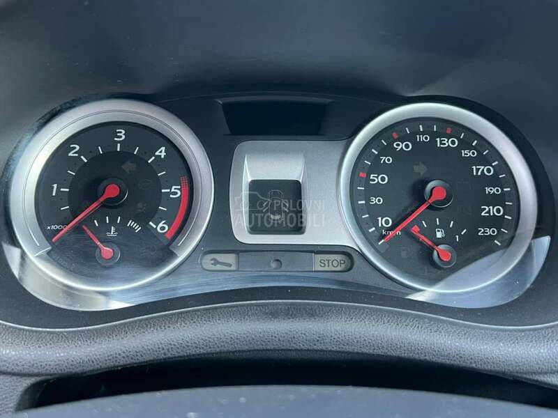 Renault Clio III 1.5dCi -  kompletan auto u delovima