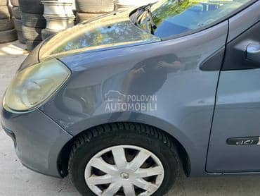 Krilo levo sivo TEJ47 za Renault Clio od 2005. do 2014. god.