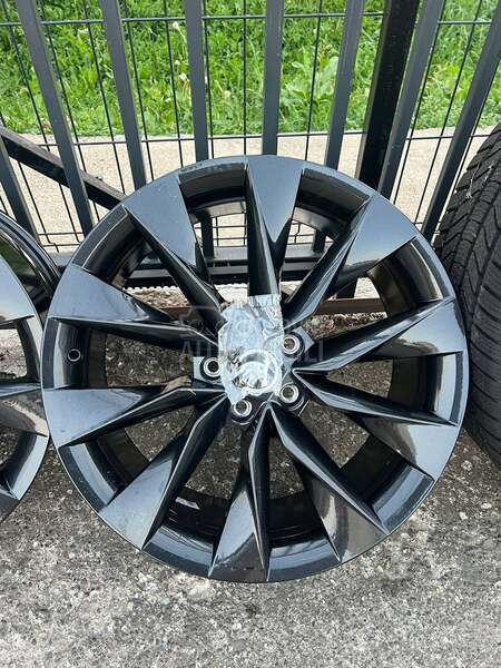 Aluminijumske felne  19" 5 x 112