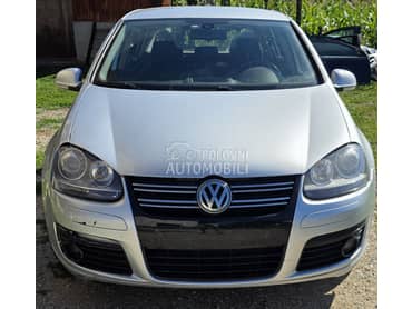 Volkswagen Golf 5 -  kompletan auto u delovima