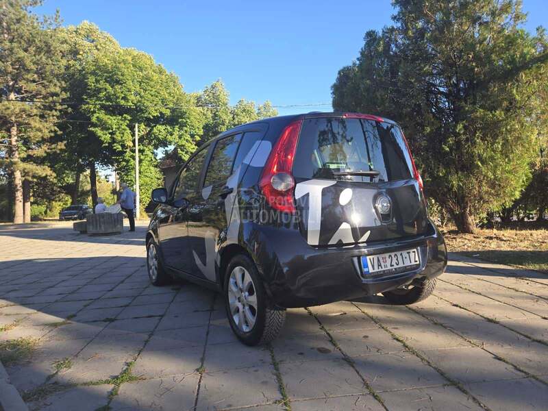 Opel Agila 1.2 b 0DLIČNA iz CH