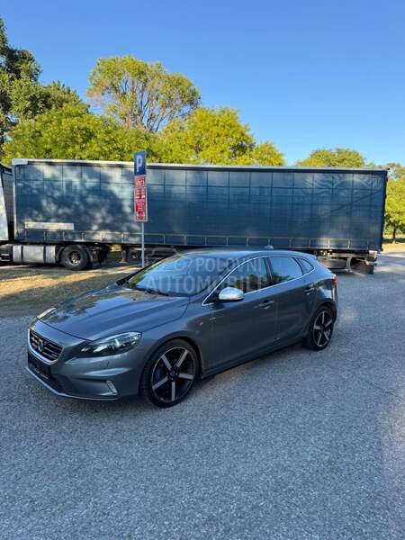 Volvo V40 2.0/R-DESIGN/XENON