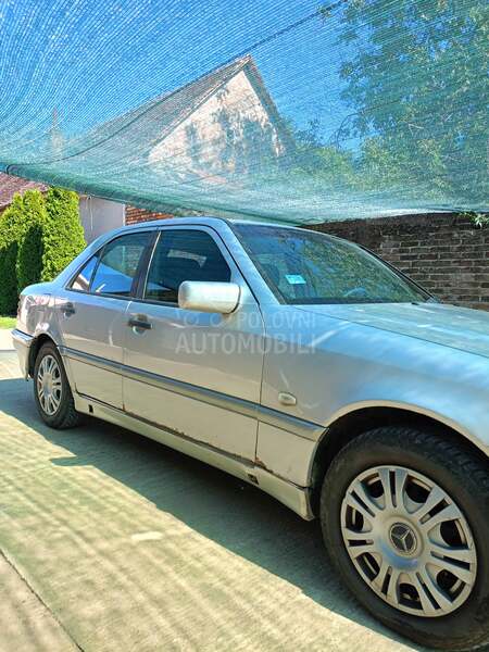 Mercedes Benz C 220 