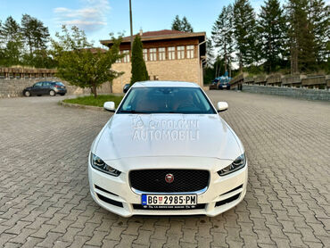Jaguar XE 