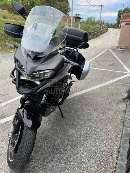 Honda VFR 800X CROSSRUNNER