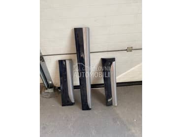 Lajsna na dnu vrata za Audi Q5 od 2017. do 2020. god.