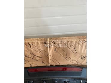 Trece stop svetlo za Audi Q5 od 2017. do 2024. god.