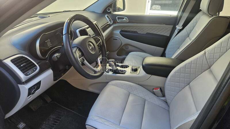 Jeep Grand Cherokee SUMMIT