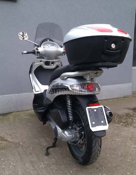 Piaggio Beverly 300ie Tourer