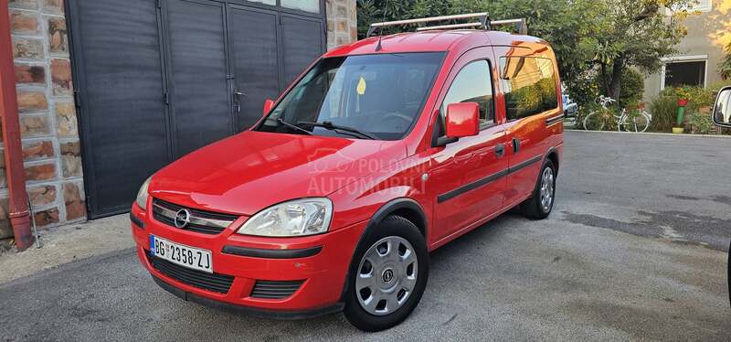 Opel Combo meetan poovoljno