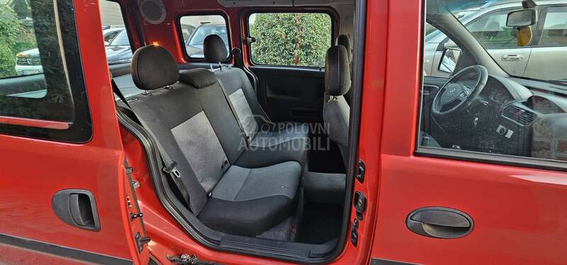 Opel Combo meetan poovoljno