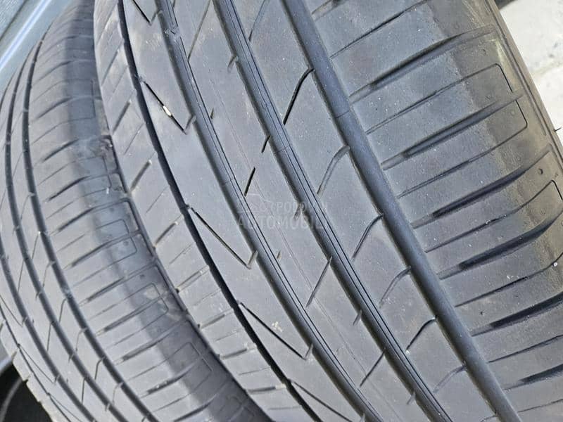 Hankook 235/65 R17 Letnja