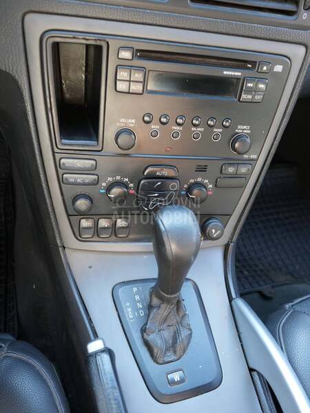 Volvo XC70 2.4 D5 AWD