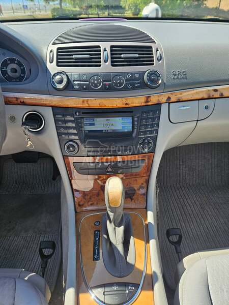 Mercedes Benz E 270 2,7 Nov,Nov