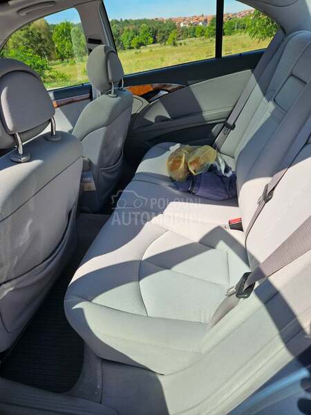 Mercedes Benz E 270 2,7 Nov,Nov