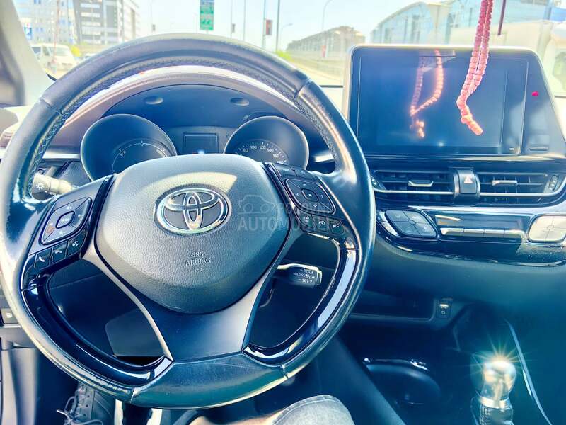Toyota C-HR 1,8