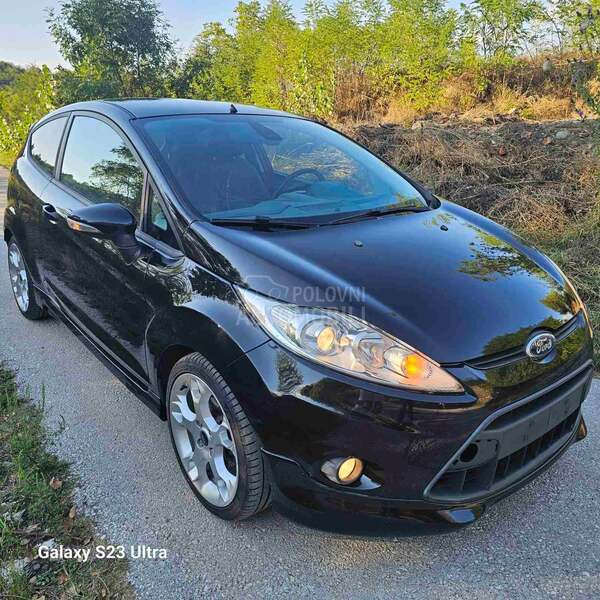 Ford Fiesta 1.6b Titanium