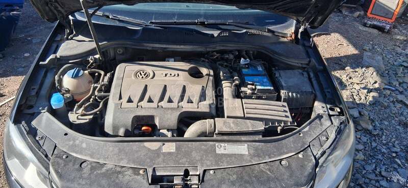 Volkswagen Passat B7 2.0 CFFB 2011. god. -  kompletan auto u delovima
