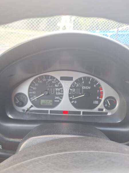 Mitsubishi Carisma gdi