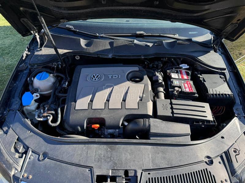 Volkswagen Passat B6 1.6 2010. god. -  kompletan auto u delovima