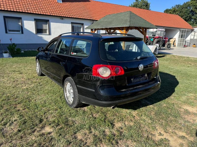 Volkswagen Passat B6 1.6 2010. god. -  kompletan auto u delovima