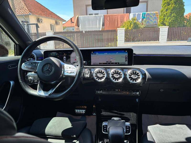 Mercedes Benz A 180 d amg line
