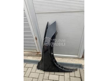 Desno krilo za Audi Q3 od 2011. do 2018. god.