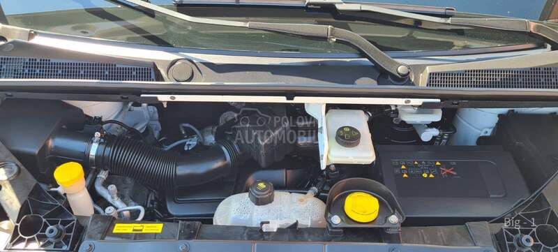 Opel Vivaro Putnicki 9 mesta