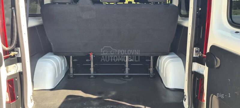 Opel Vivaro Putnicki 9 mesta