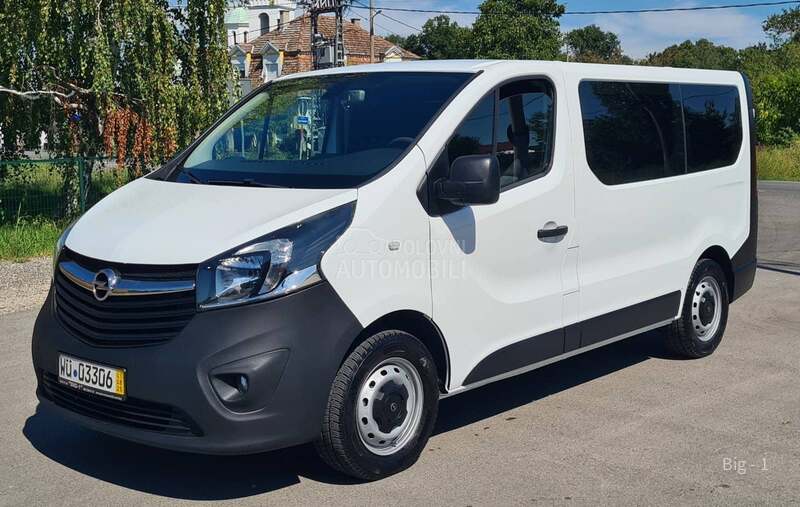 Opel Vivaro Putnicki 9 mesta