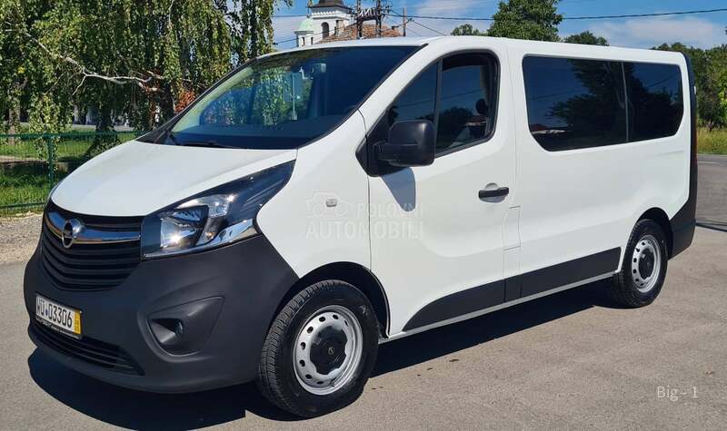 Opel Vivaro Putnicki 9 mesta