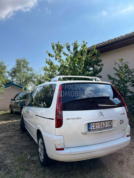 Citroen C8 
