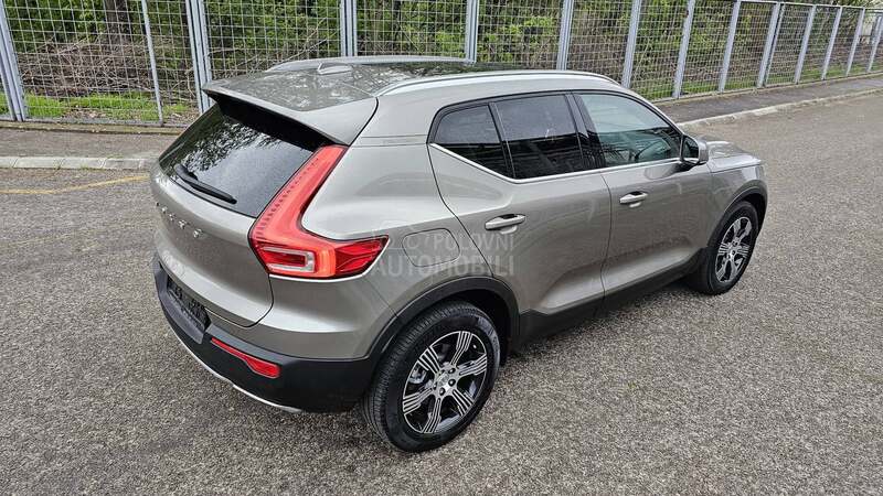 Volvo XC40 T5 248hp INSCRIPTION